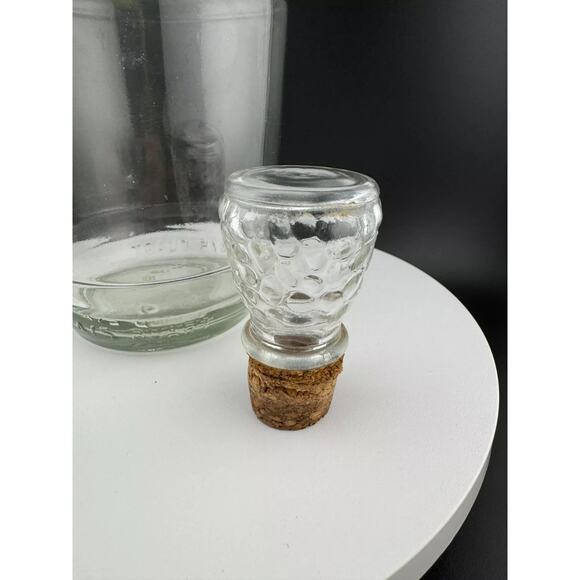 Vintage Grape Pattern Clear Glass Decanter Bottle with Stopper Empty Bottle - Picture 7 of 8
